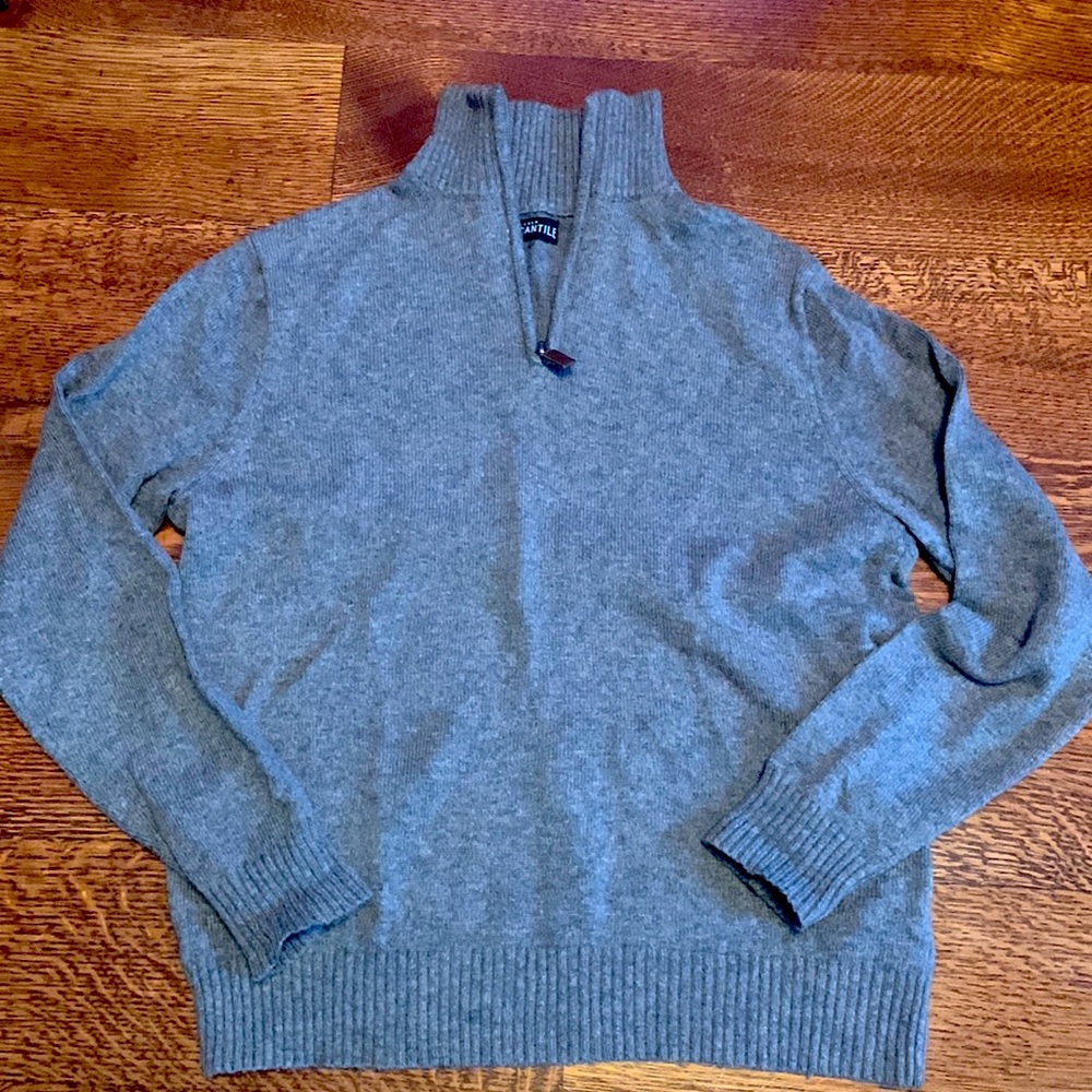 Like new! Soft lambs wool sweater